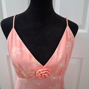 NWT Wayf Pink Maxi Dress With Yellow & White Flowers